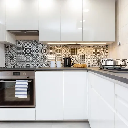 Apartment Krolewska By Renters